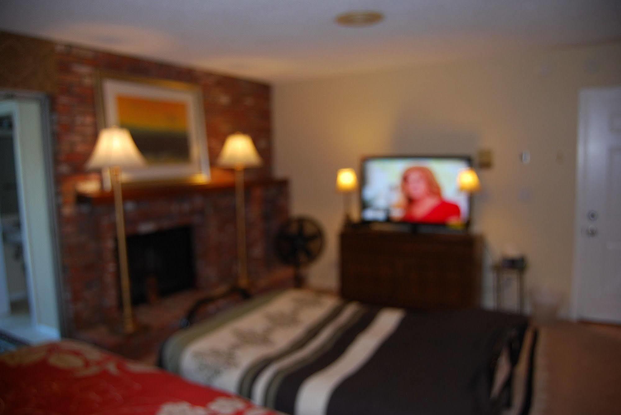 Bed And Breakfast In Hollywood Hills Los Angeles Exterior photo