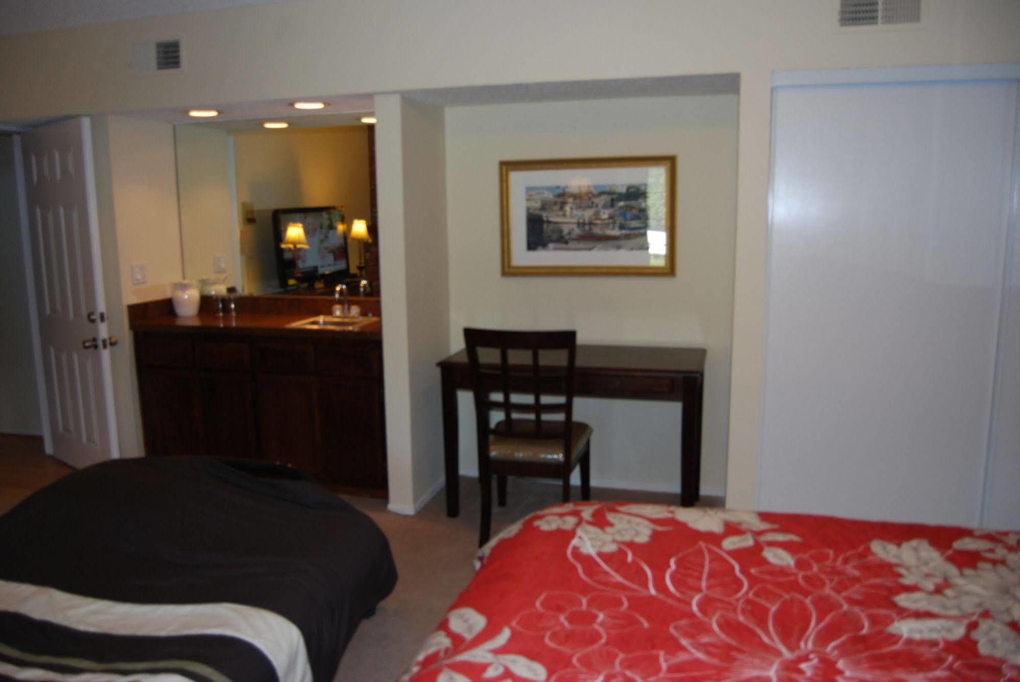 Bed And Breakfast In Hollywood Hills Los Angeles Exterior photo