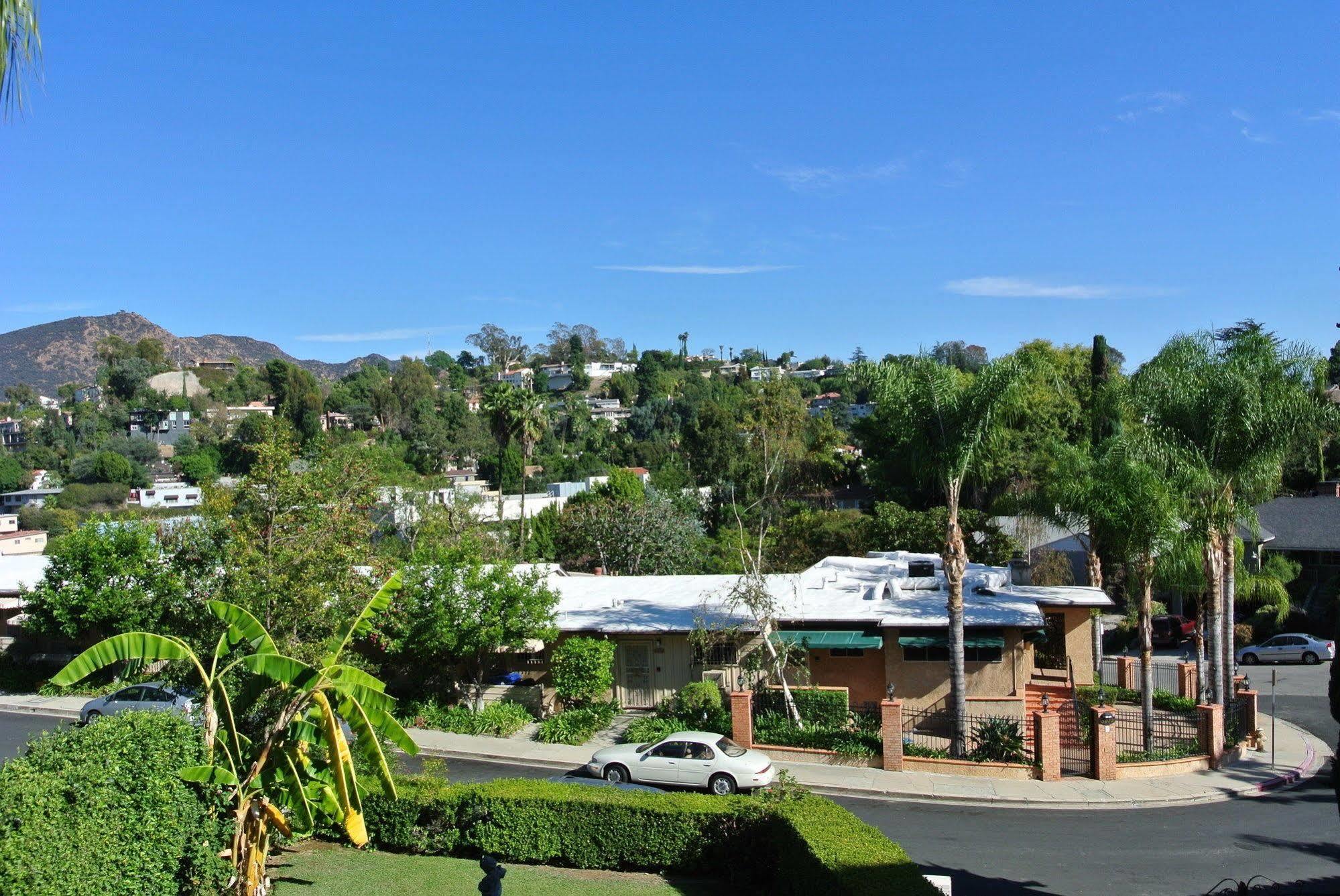 Bed And Breakfast In Hollywood Hills Los Angeles Exterior photo